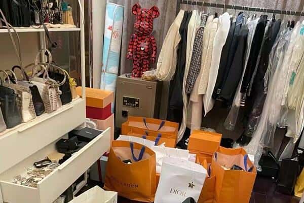 德阳市什邡回收一线品牌衣服